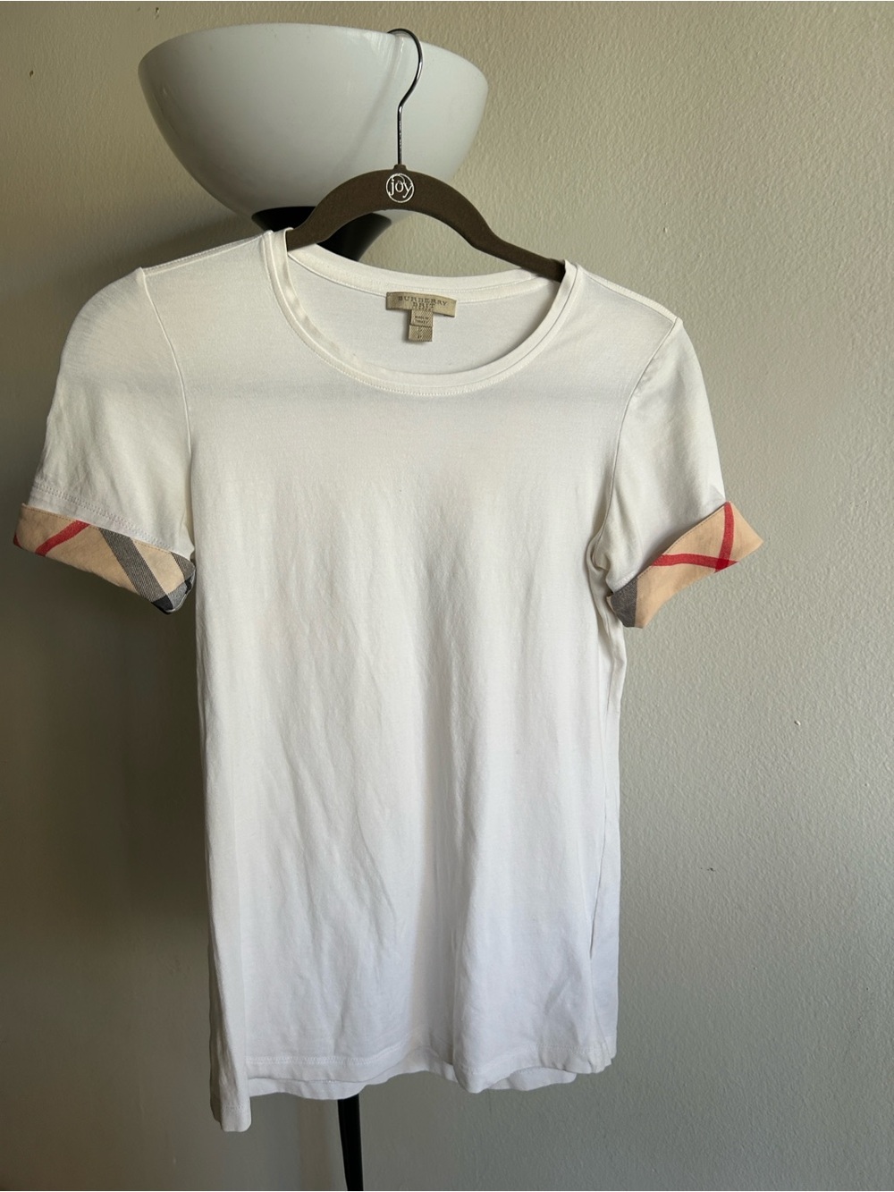Burberry White Short Sleeve Tee with Signature Check Cuffs